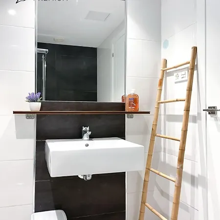 Апартаменты B-rent Bristol Zen Premium