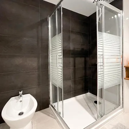 Apartment B-rent Bristol Zen Premium *