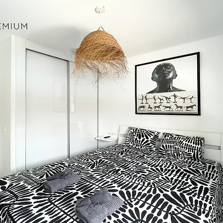 Bristol Beach 40B Zen Premium By B-Rent Апартаменты Коральео