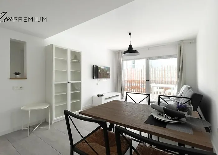 Bristol Beach 40B Zen Premium By B-Rent Апартаменты *