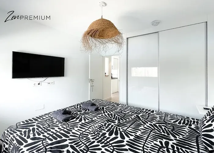 Bristol Beach 40B Zen Premium By B-Rent Коральео